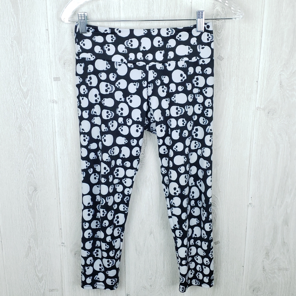 Onzie Charlie Size XS Skull Print Crop Leggings